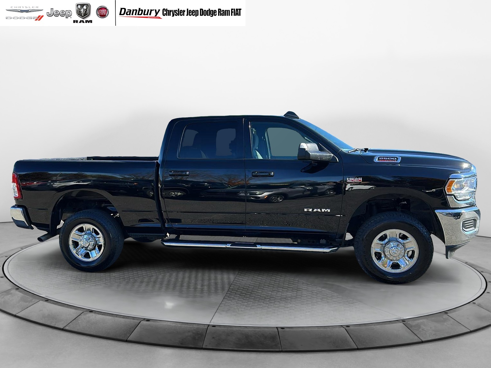 2022 Ram 2500 Big Horn 4x4 Crew Cab 64 Box 2