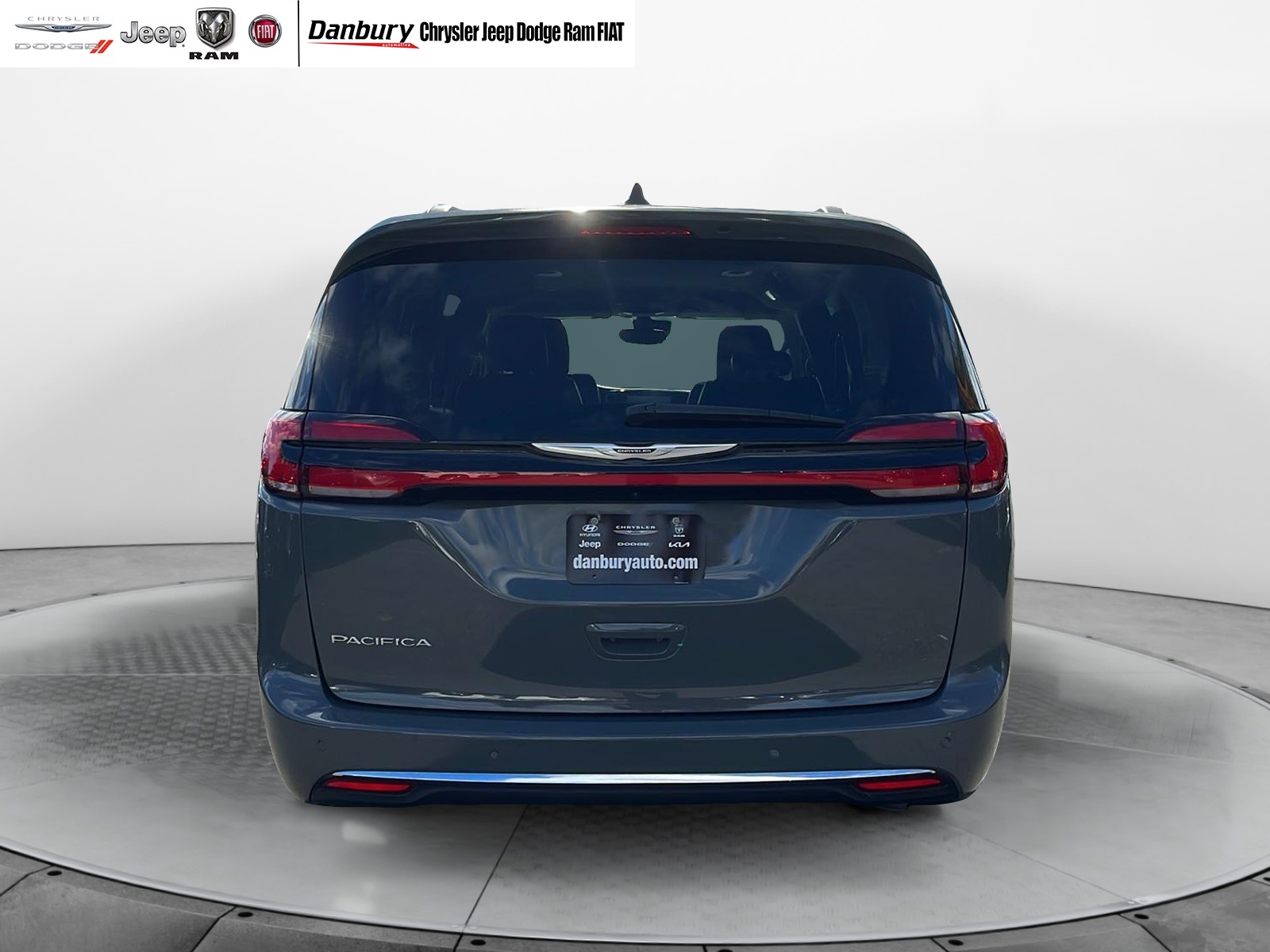 2022 Chrysler Pacifica Touring L 5