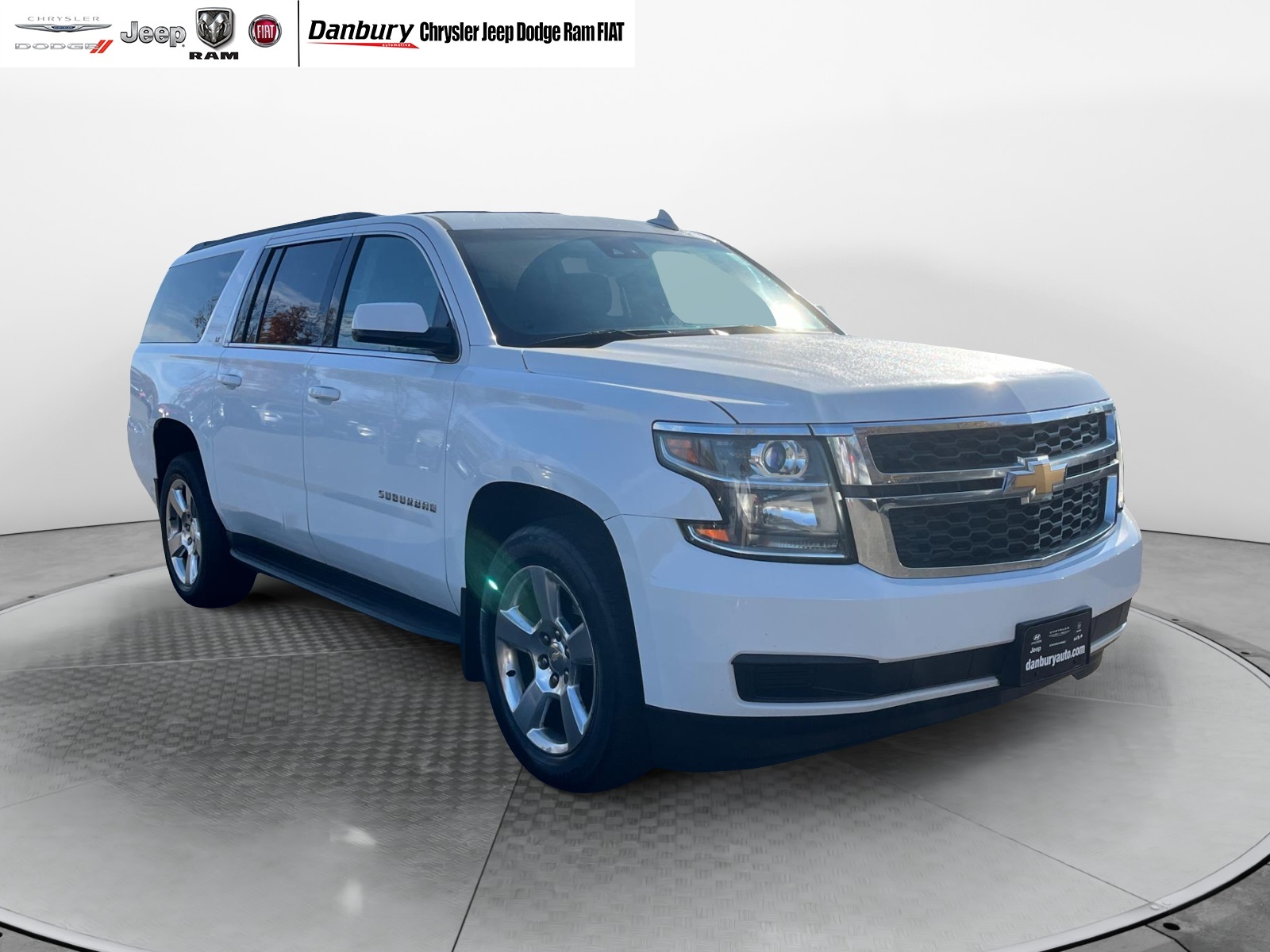 2016 Chevrolet Suburban LT 1