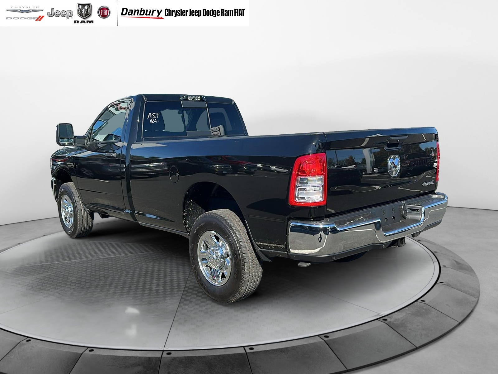 2023 Ram 2500 Tradesman 4x4 Reg Cab 8 Box 5