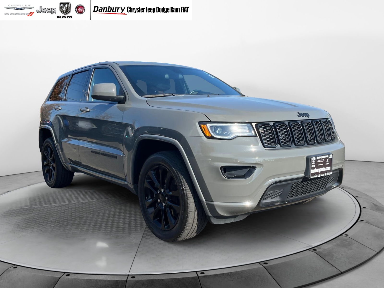 2021 Jeep Grand Cherokee Laredo X 1