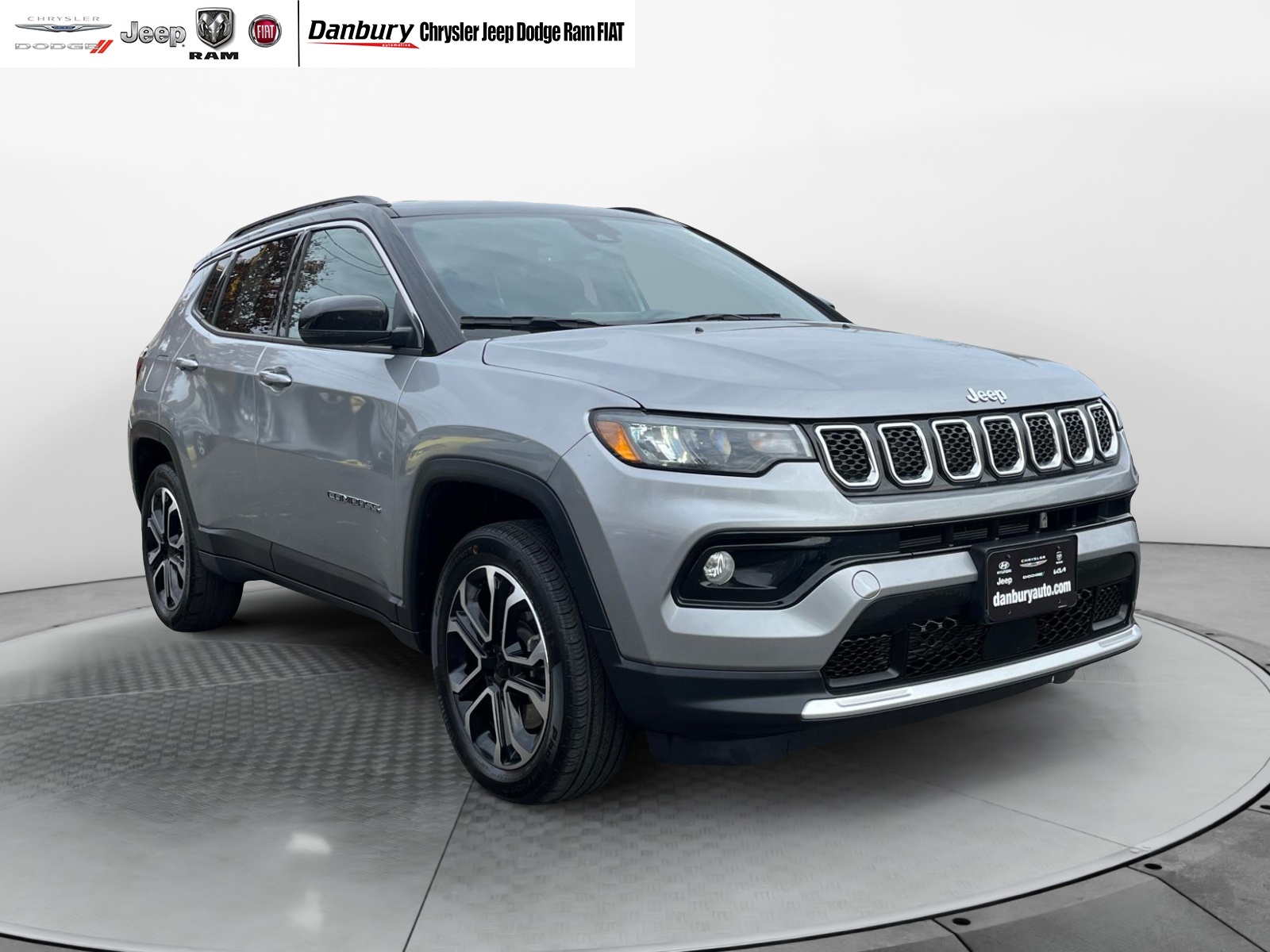 2023 Jeep Compass Limited 1