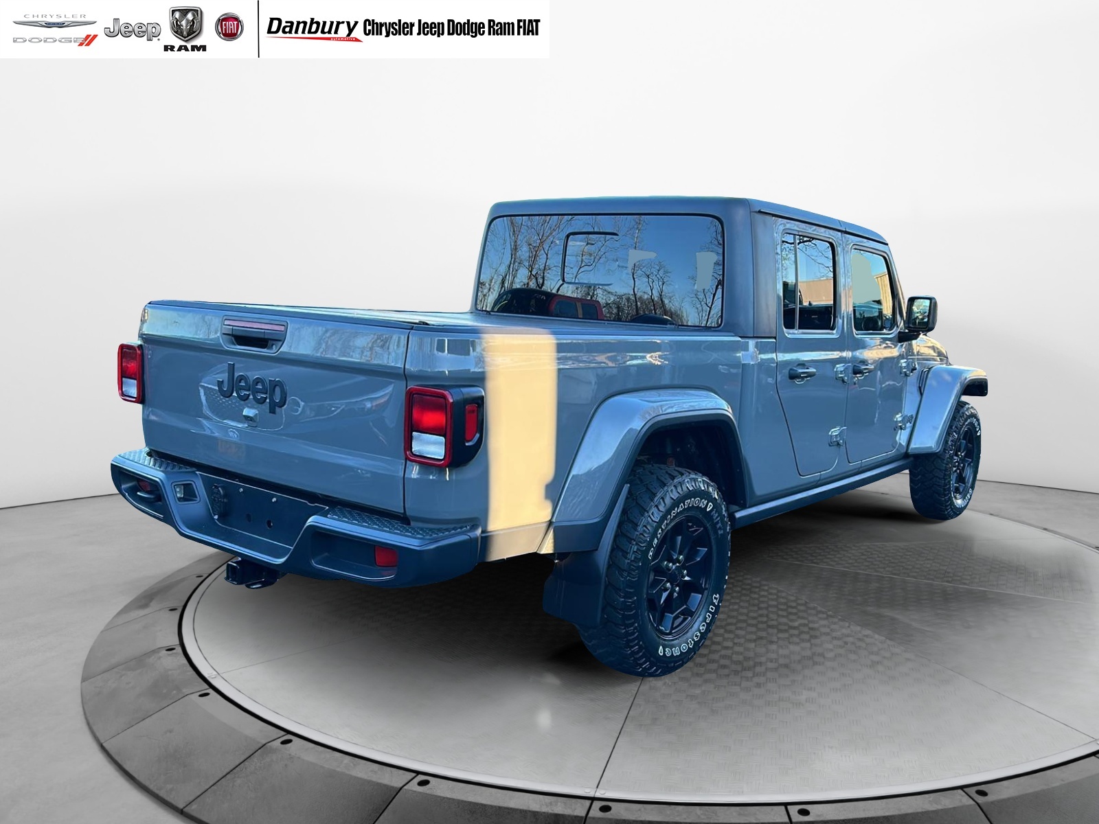 2021 Jeep Gladiator Willys 4x4 5