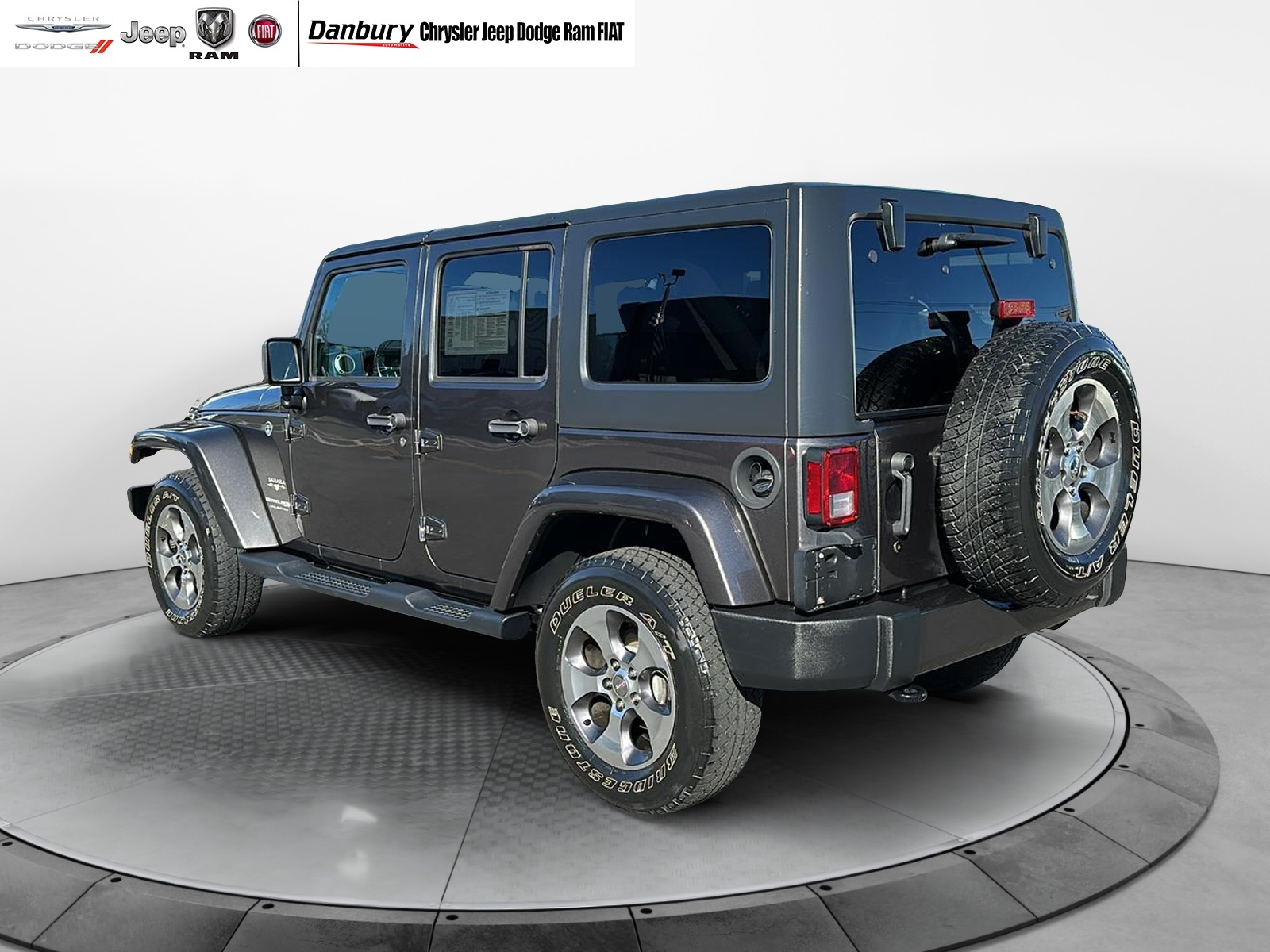 2018 Jeep Wrangler Unlimited Sahara 5