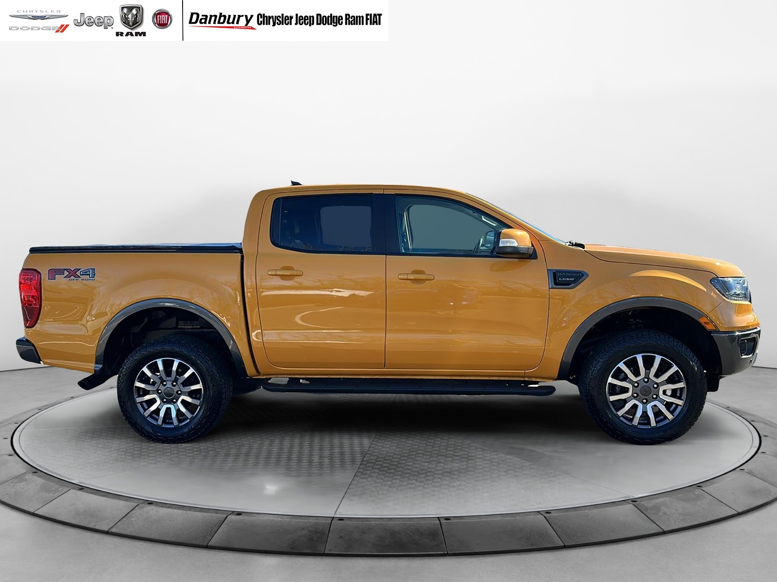 2022 Ford Ranger LARIAT 4WD SuperCrew 5 Box 2