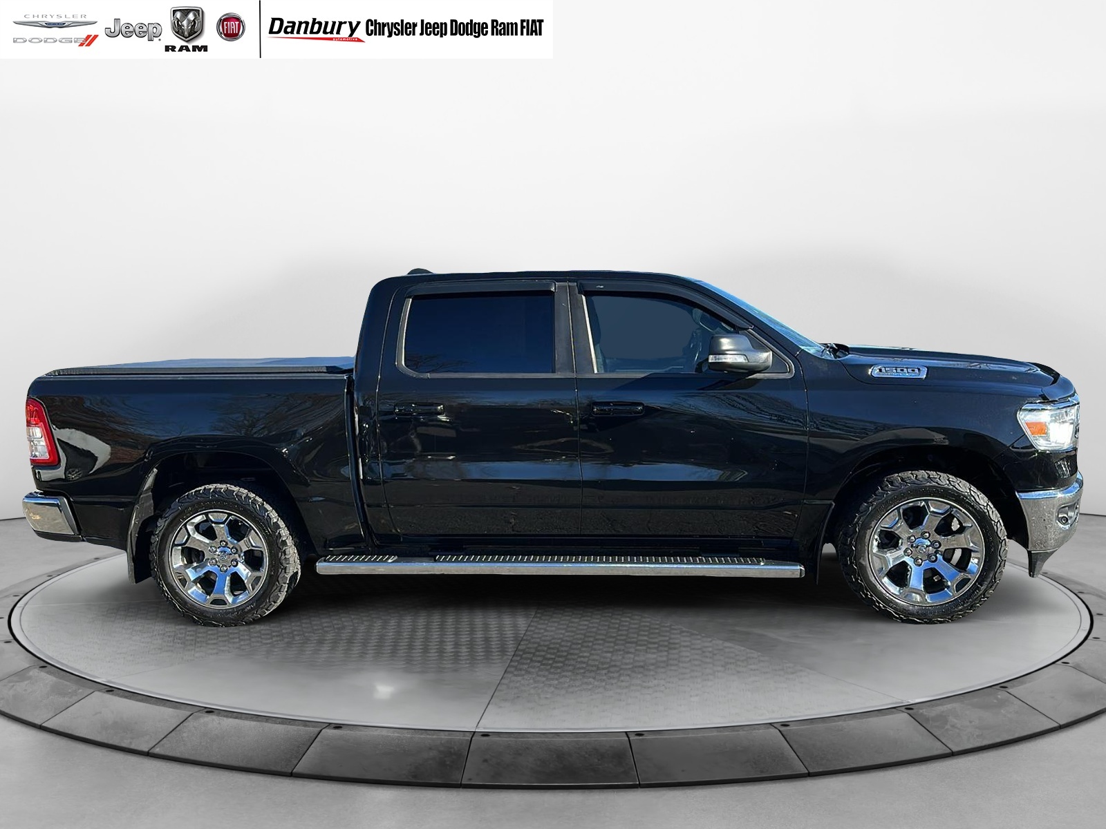 2021 Ram 1500 Big Horn 4x4 Crew Cab 57 Box 2