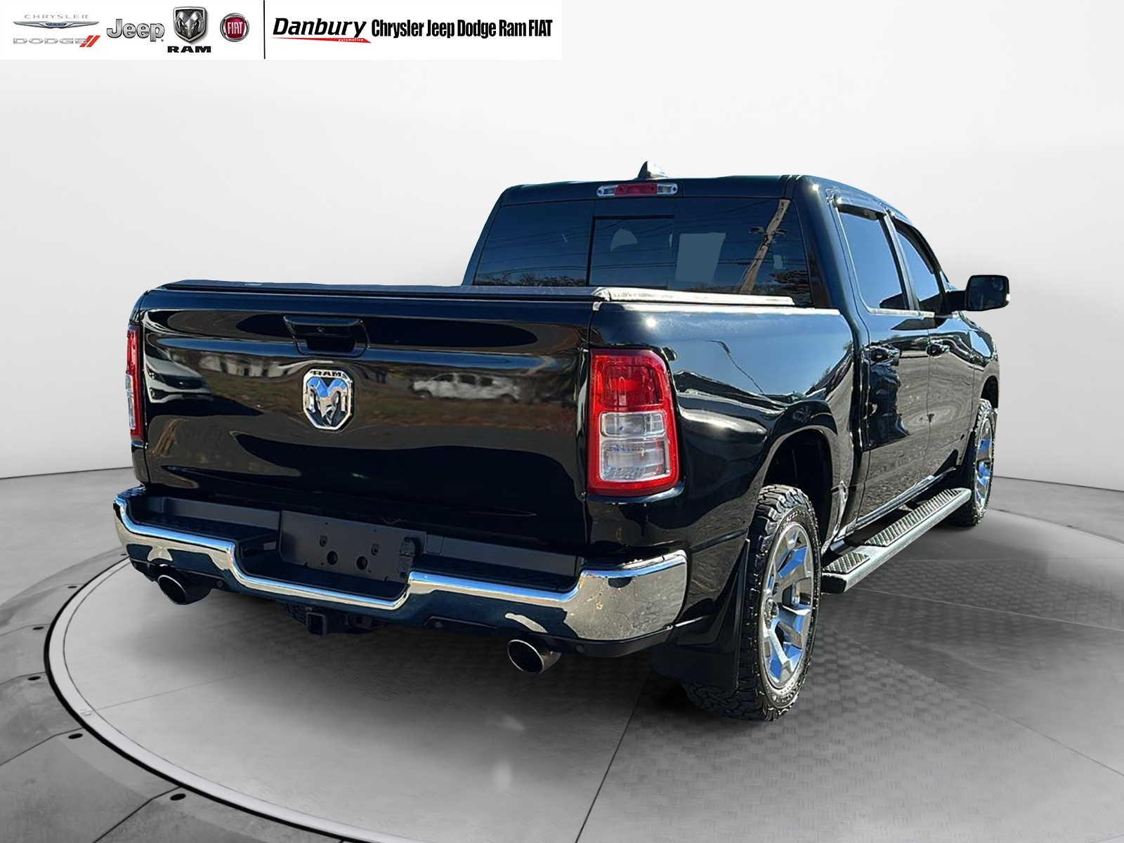 2021 Ram 1500 Big Horn 4x4 Crew Cab 57 Box 3