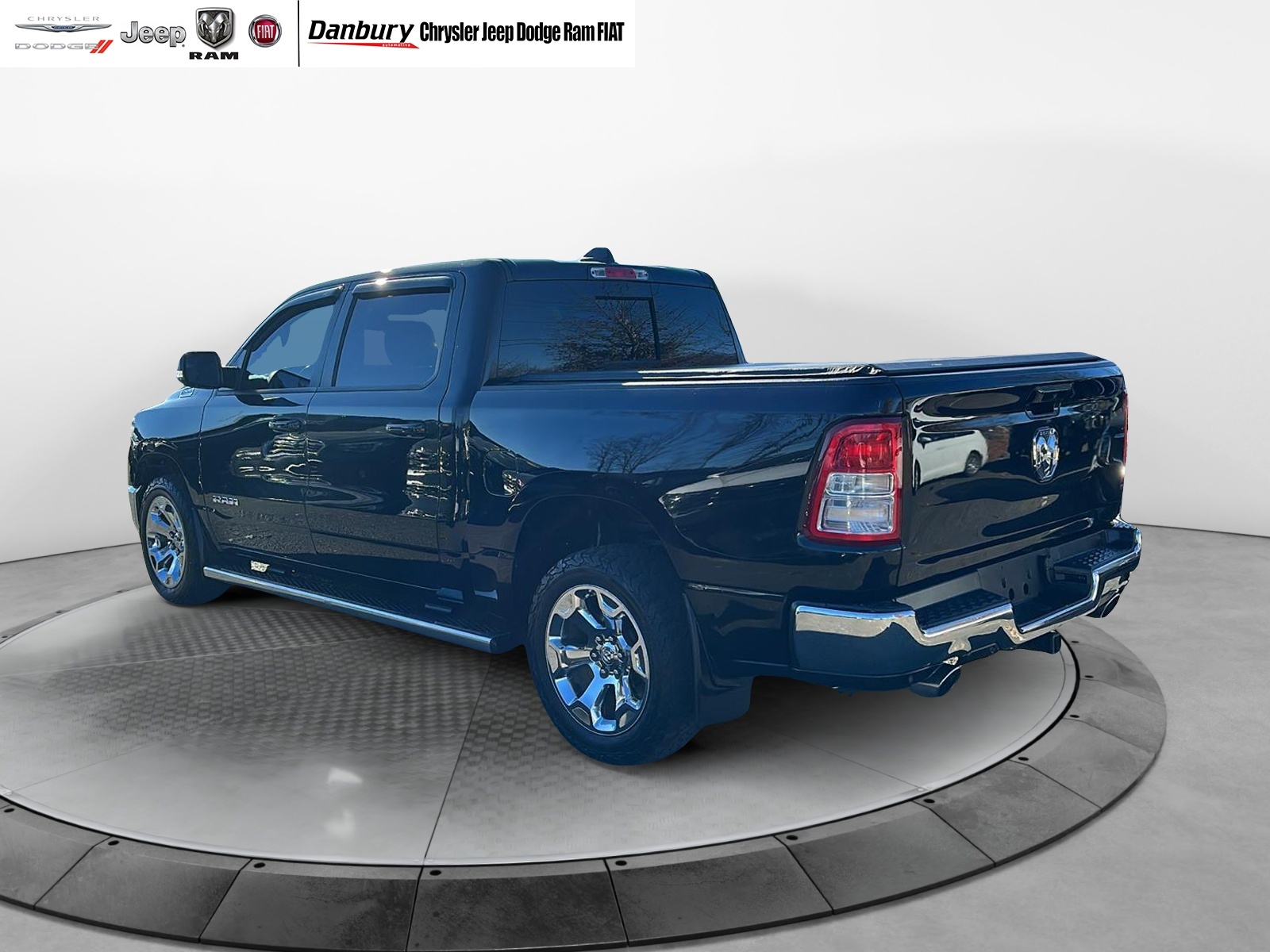 2021 Ram 1500 Big Horn 4x4 Crew Cab 57 Box 5