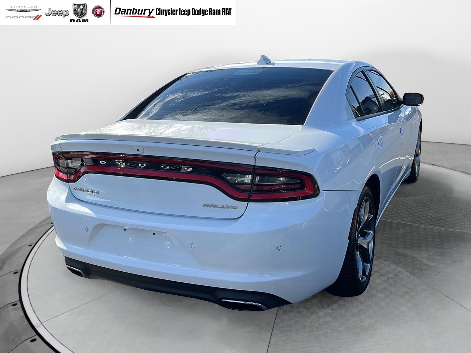 2016 Dodge Charger SXT 6