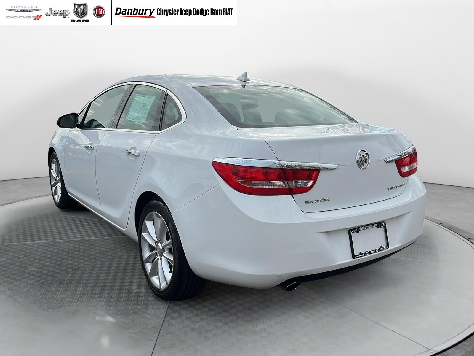 2013 Buick Verano SEDAN 6