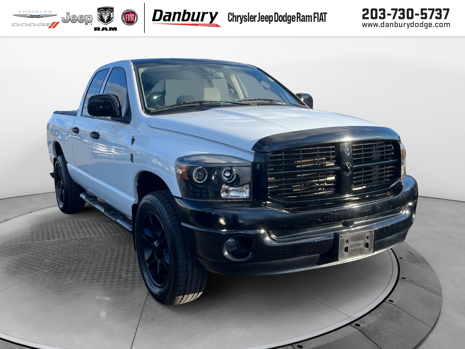 2007 Dodge Ram 1500 SLT 4WD Quad Cab 140.5 1