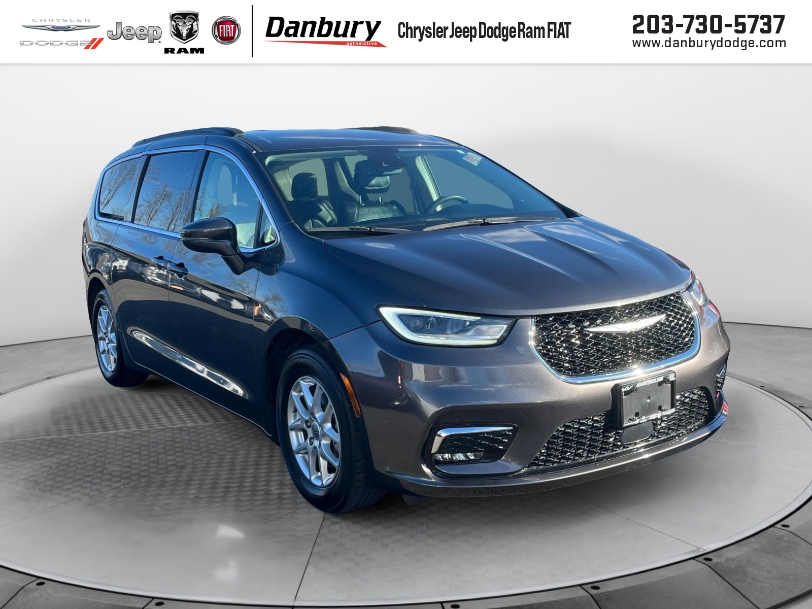 2022 Chrysler Pacifica Touring L 1