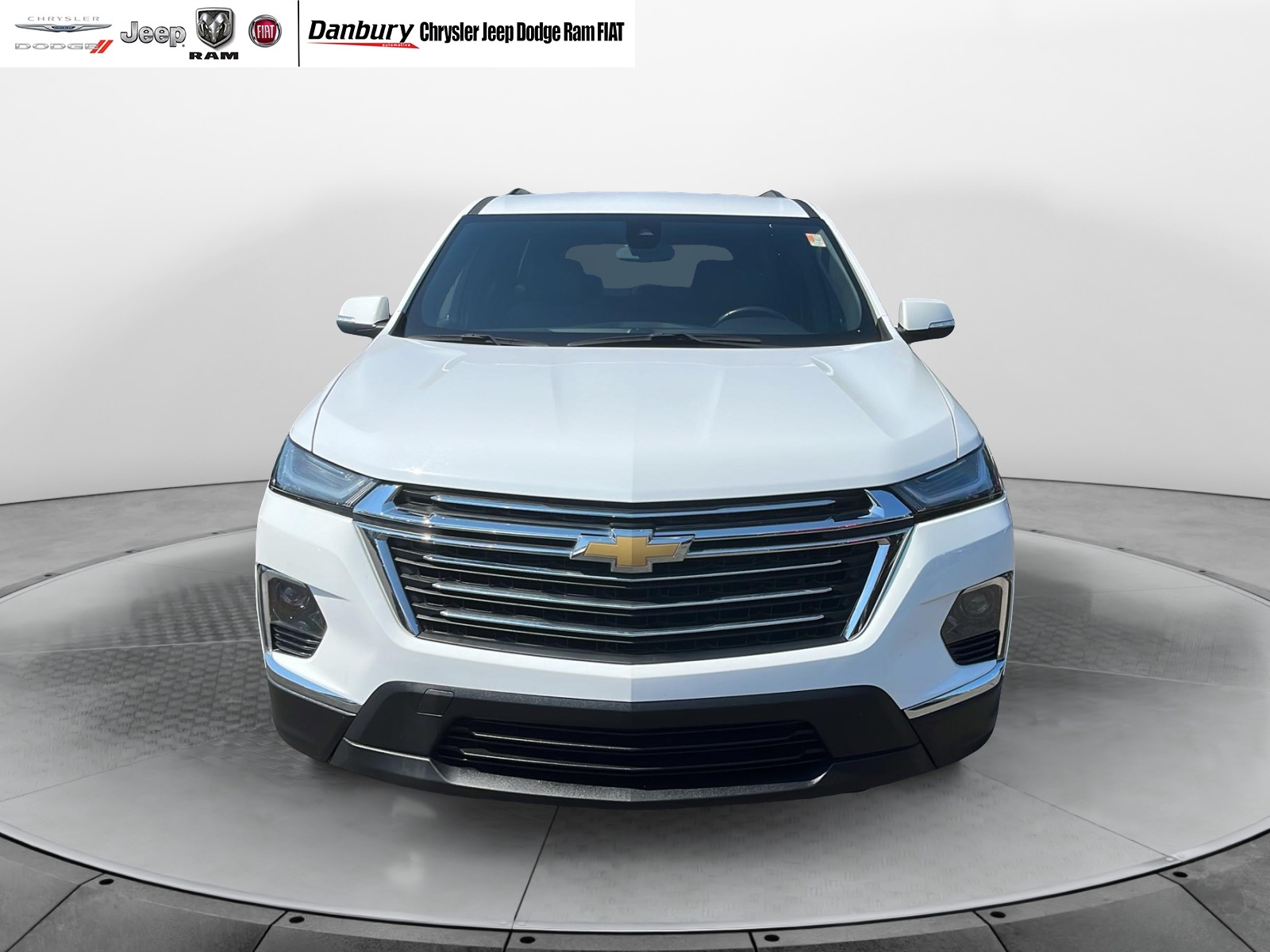 2022 Chevrolet Traverse LT Leather 3