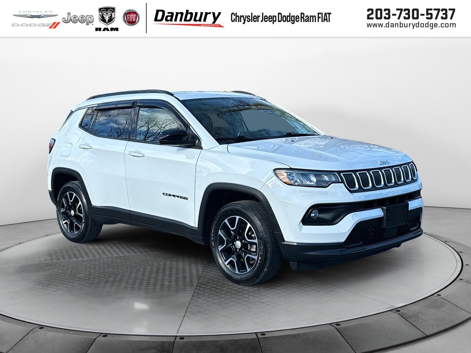 2022 Jeep Compass Latitude 1