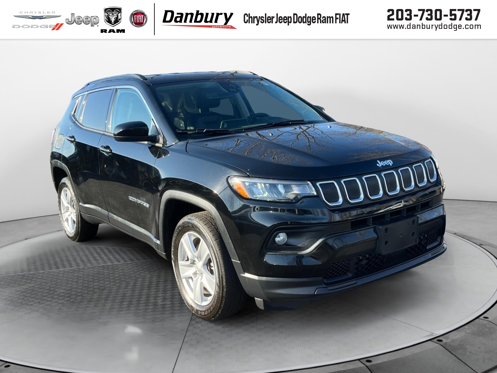 2022 Jeep Compass Latitude 1