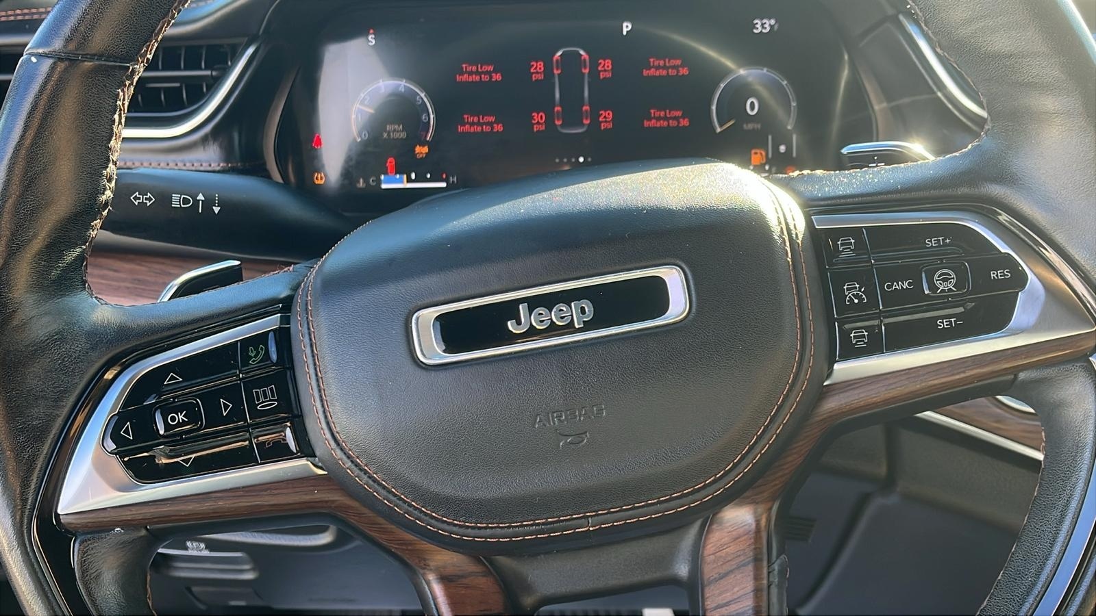 2021 Jeep Grand Cherokee L Summit 12