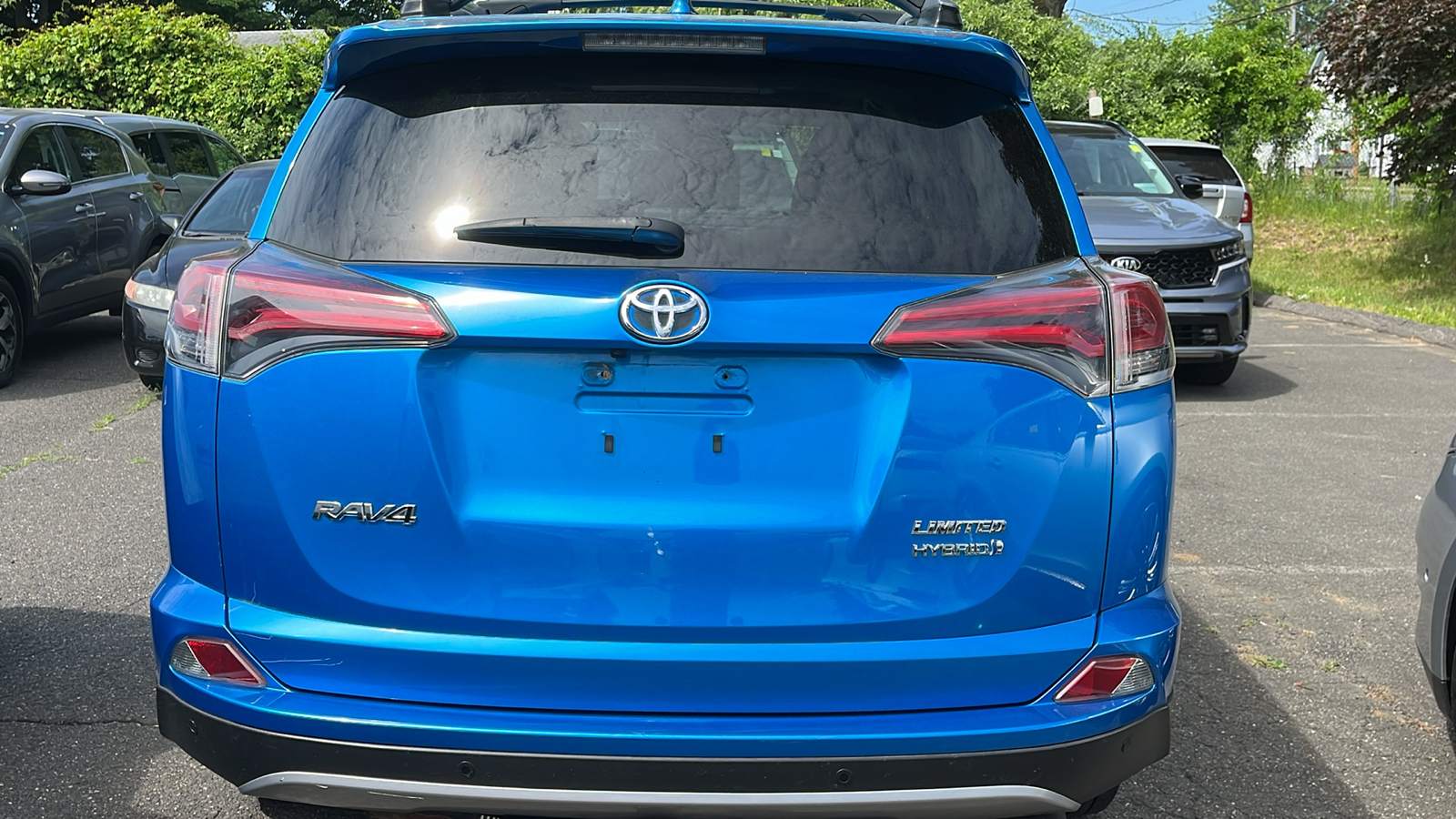2017 Toyota RAV4 Hybrid Limited 3