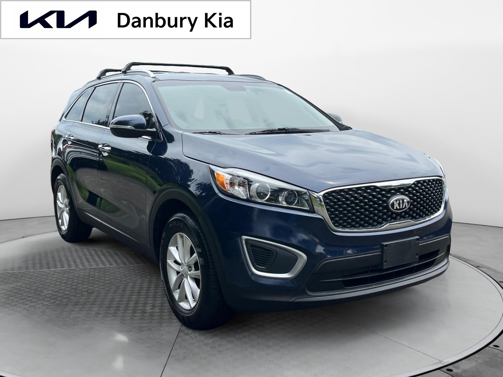 2017 Kia Sorento LX 1