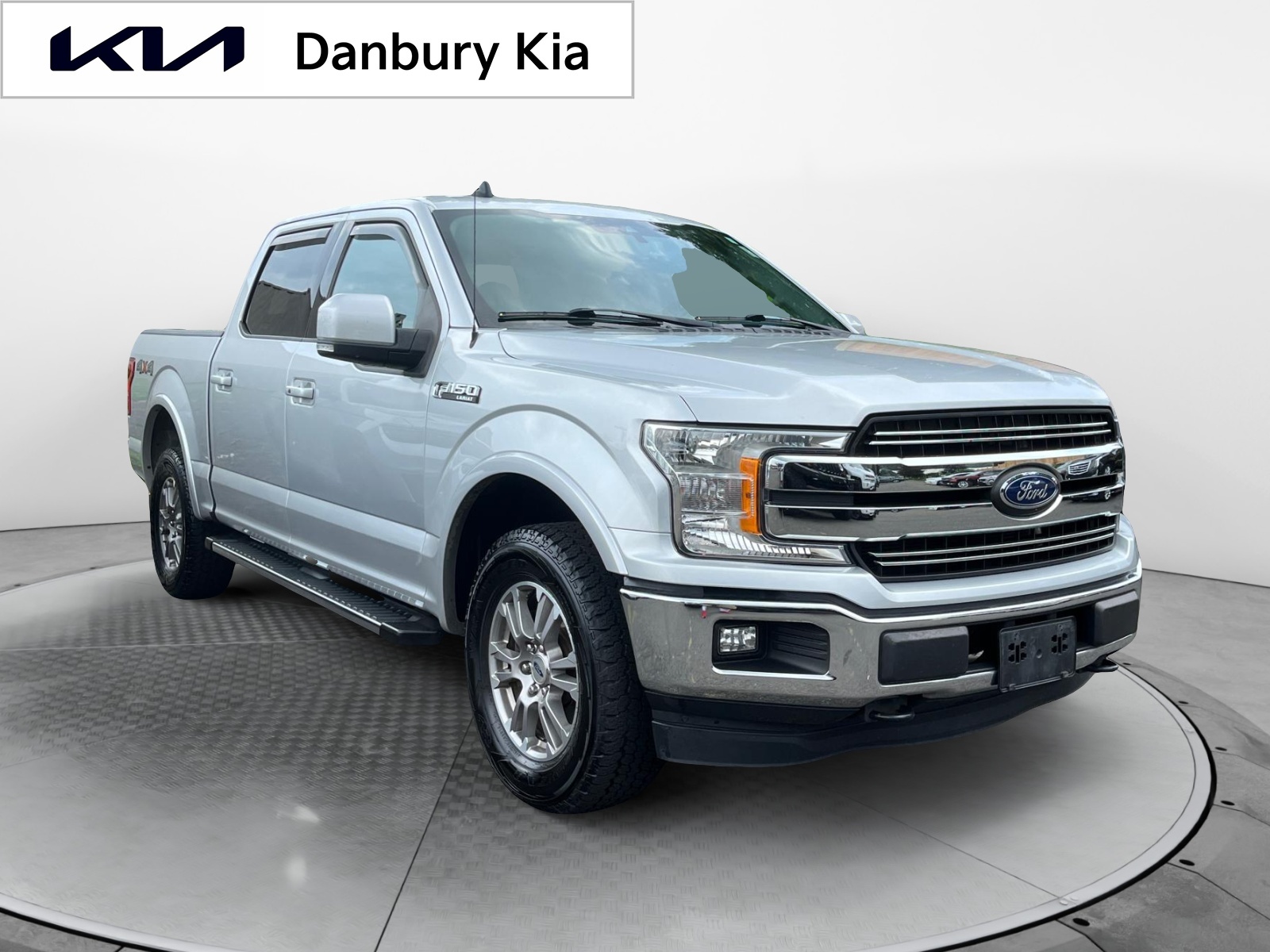 2019 Ford F-150 LARIAT 4WD SuperCrew 5.5 Box 1