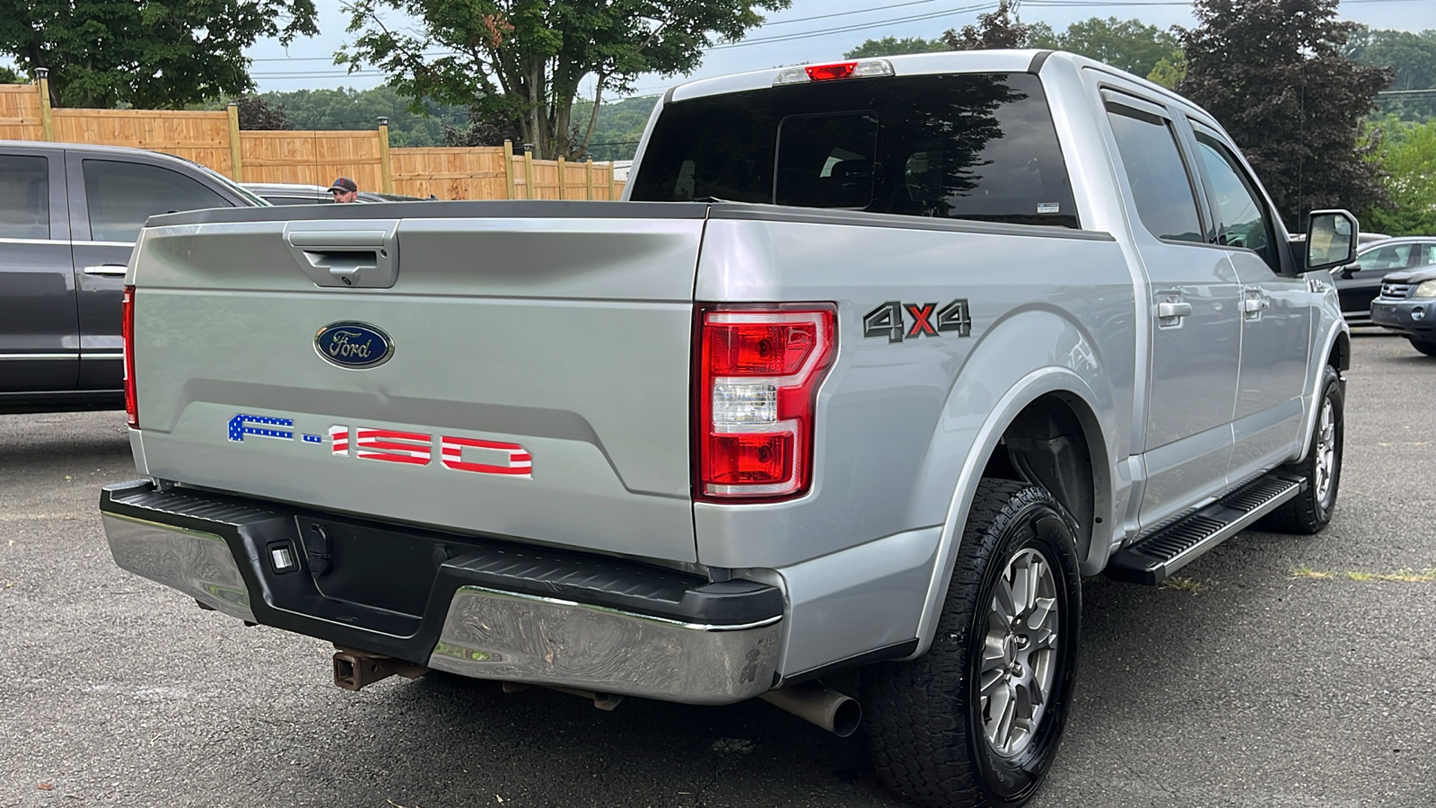 2019 Ford F-150 LARIAT 4WD SuperCrew 5.5 Box 4