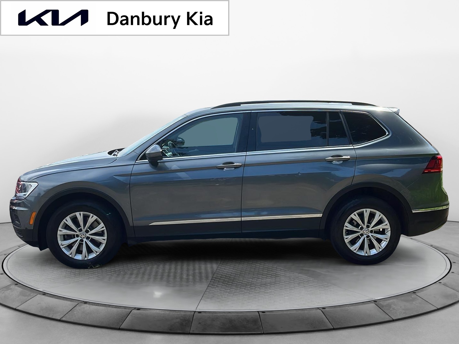 2018 Volkswagen Tiguan SE 4