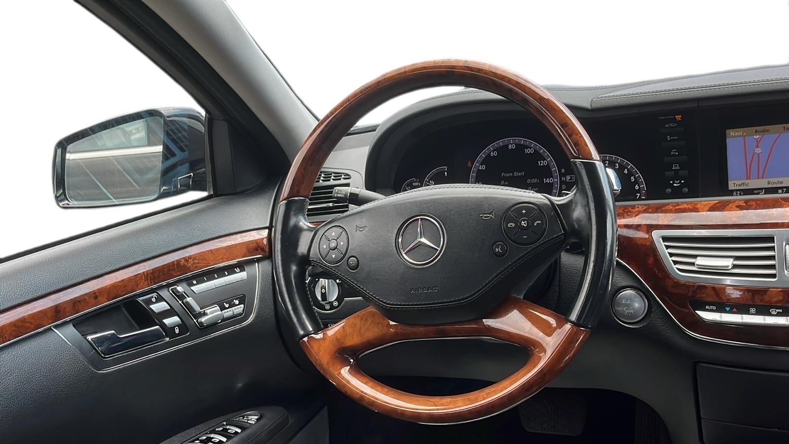 2010 Mercedes-Benz S-Class S 550 21