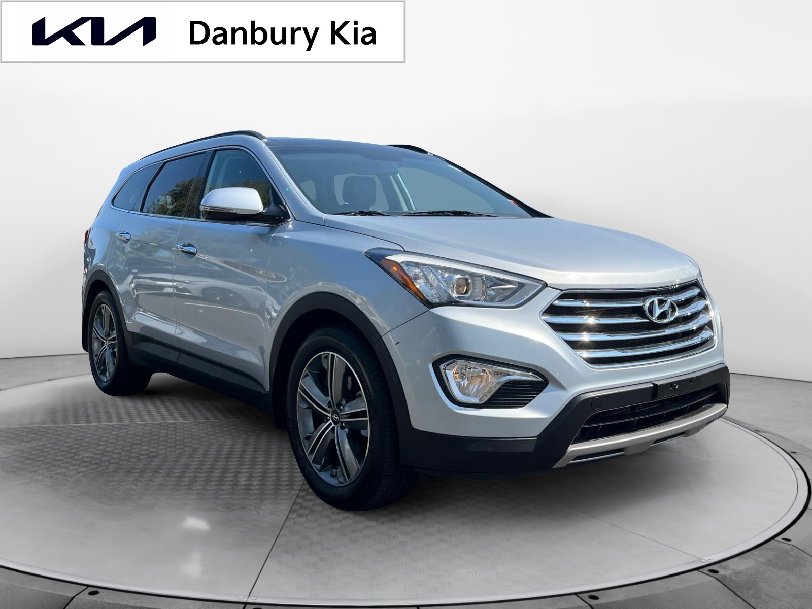 2016 Hyundai Santa Fe SE 1