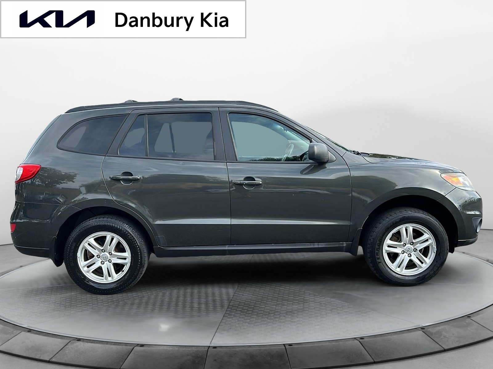 2012 Hyundai Santa Fe GLS 2