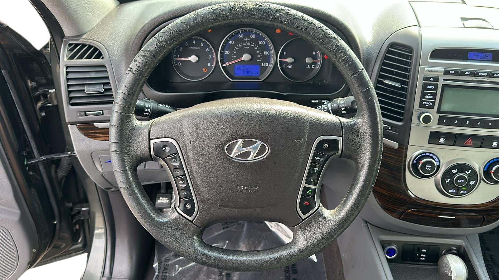 2012 Hyundai Santa Fe GLS 13