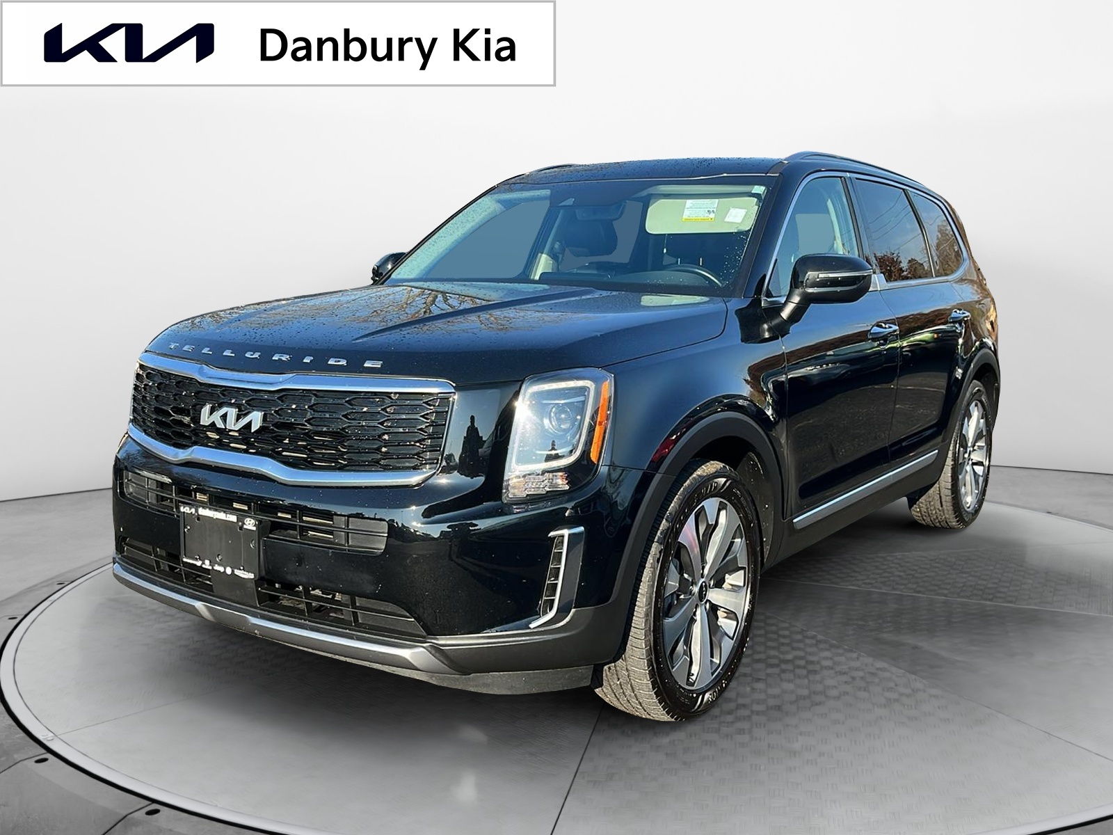 2022 Kia Telluride S 3