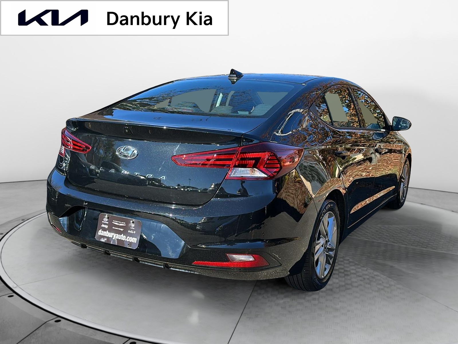 2020 Hyundai Elantra SEL 3