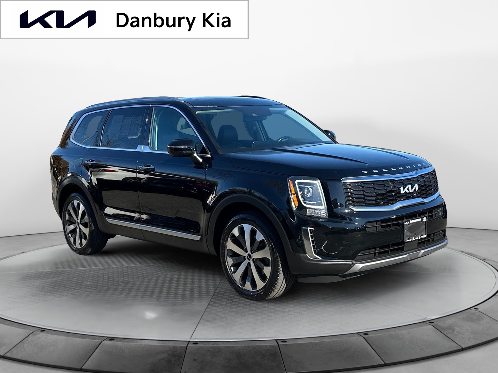 2022 Kia Telluride S 1