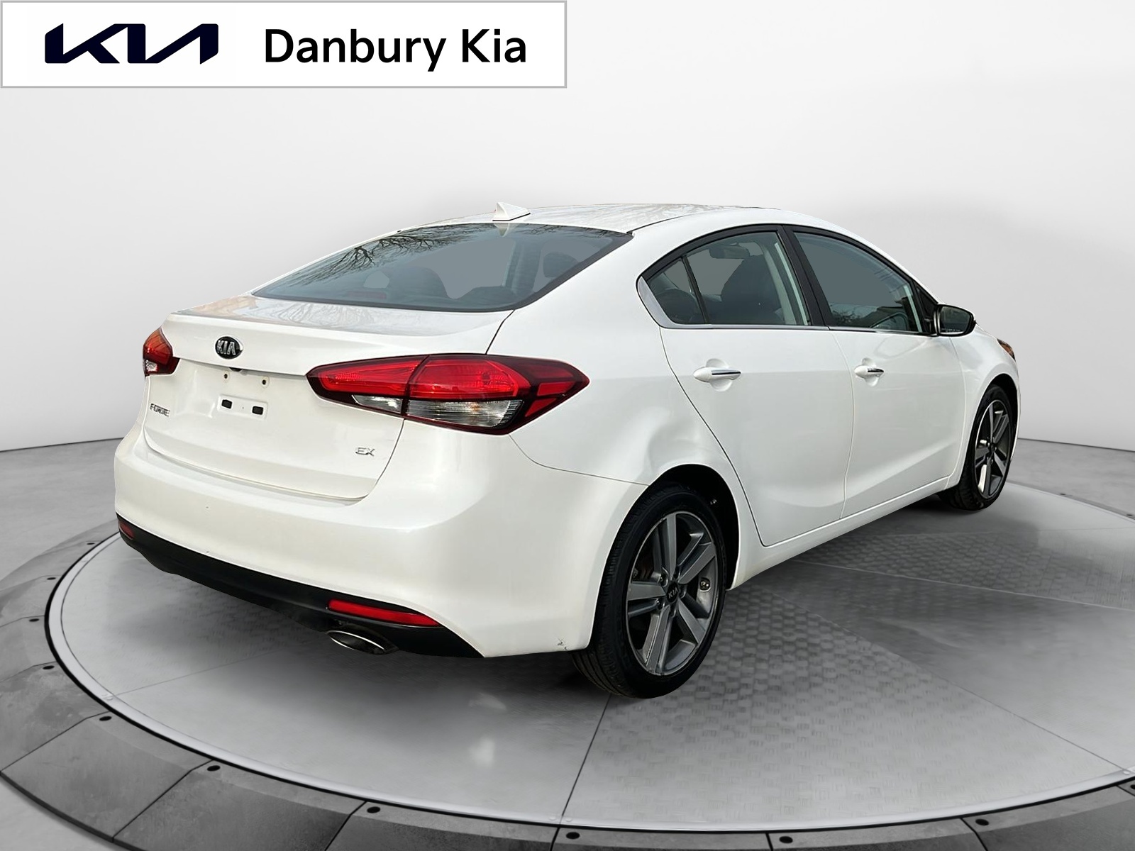 2017 Kia Forte EX 4