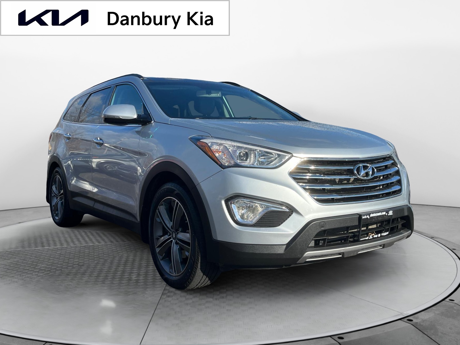 2016 Hyundai Santa Fe Limited 1