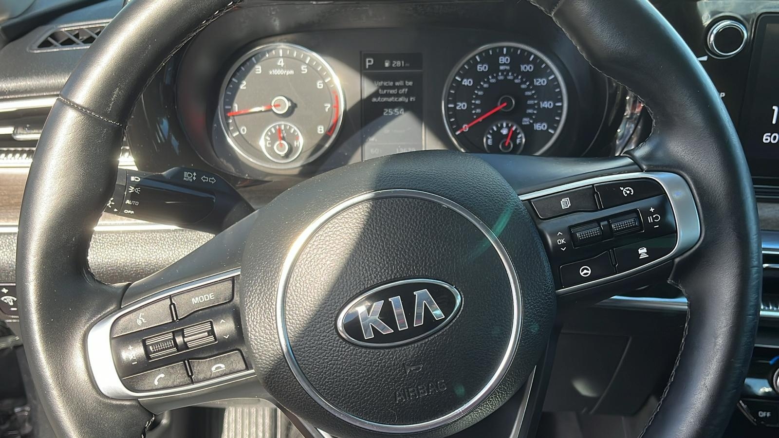 2021 Kia K5 EX 11