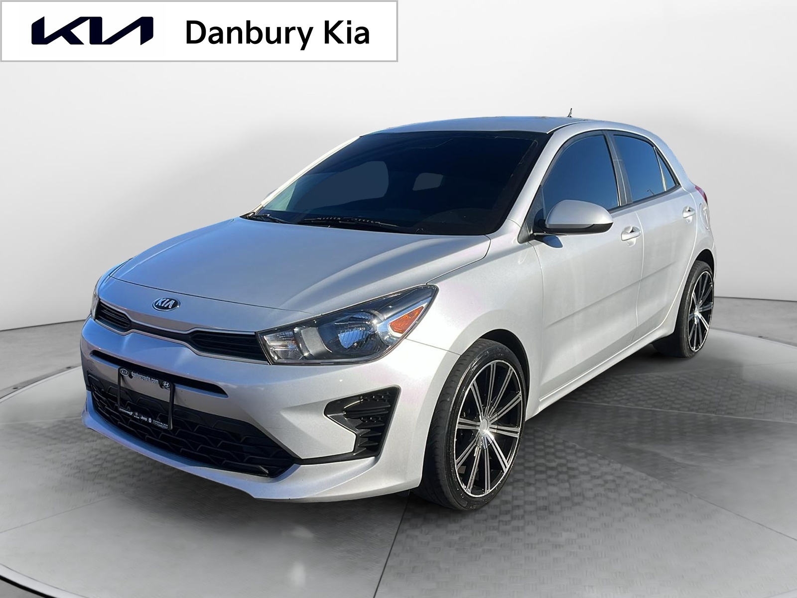 2021 Kia Rio 5-door S 3