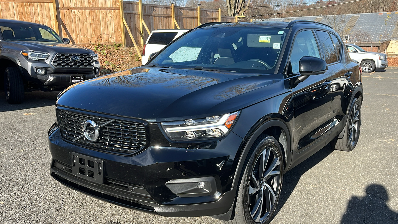 2019 Volvo XC40 R-Design 3