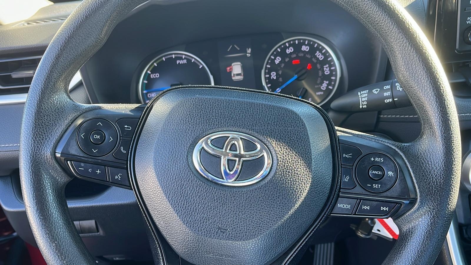 2019 Toyota RAV4 Hybrid LE 11