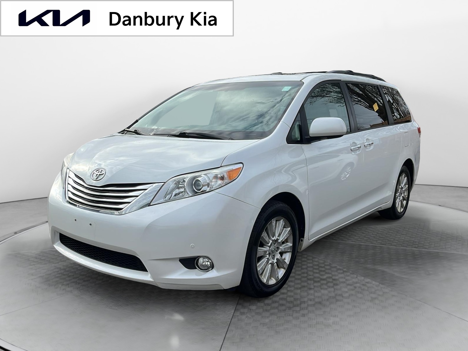 2011 Toyota Sienna Ltd 3