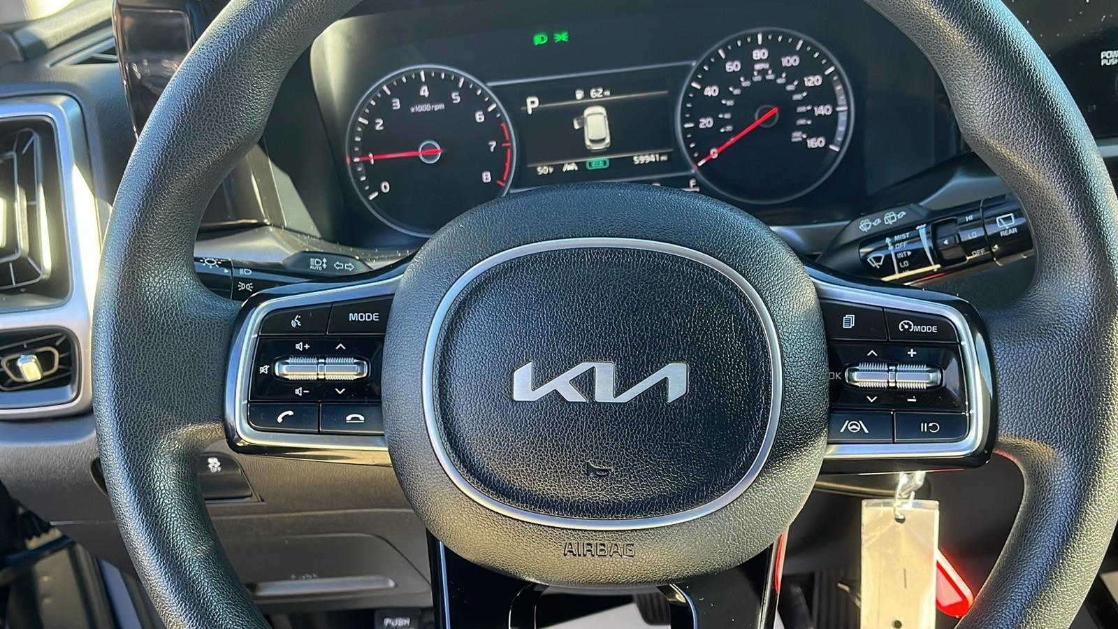 2022 Kia Sorento LX 12