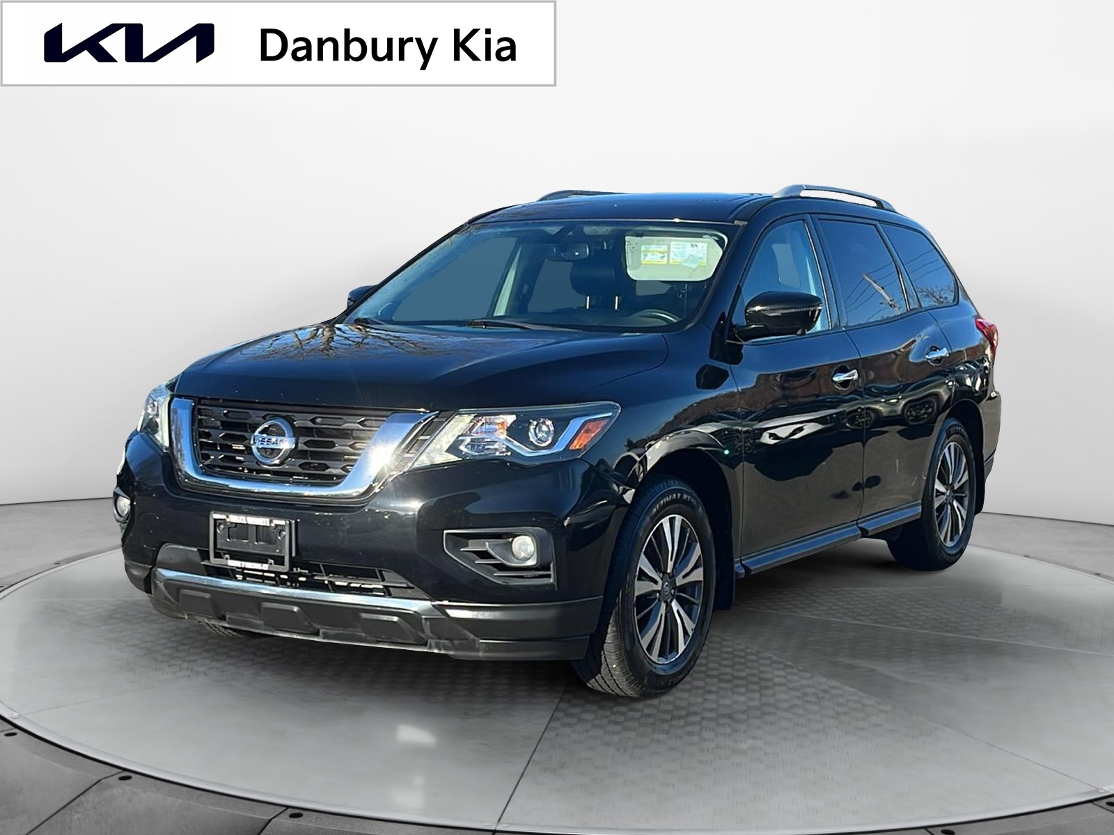 2017 Nissan Pathfinder SL 4