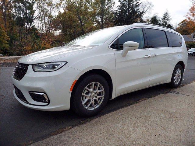 2021 Chrysler Pacifica Touring L 2