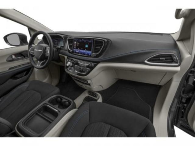 2021 Chrysler Pacifica Touring L 18