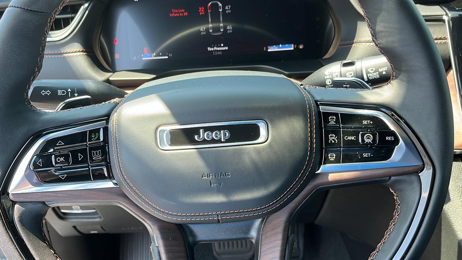 2024 Jeep Grand Cherokee L Summit 8