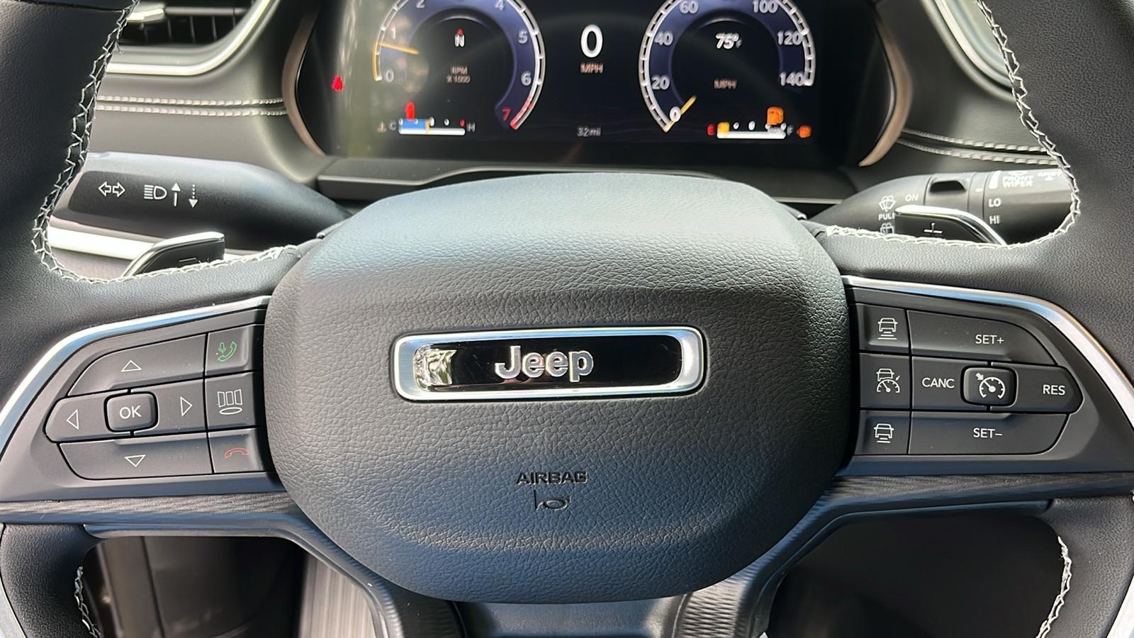 2024 Jeep Grand Cherokee L Laredo X 8