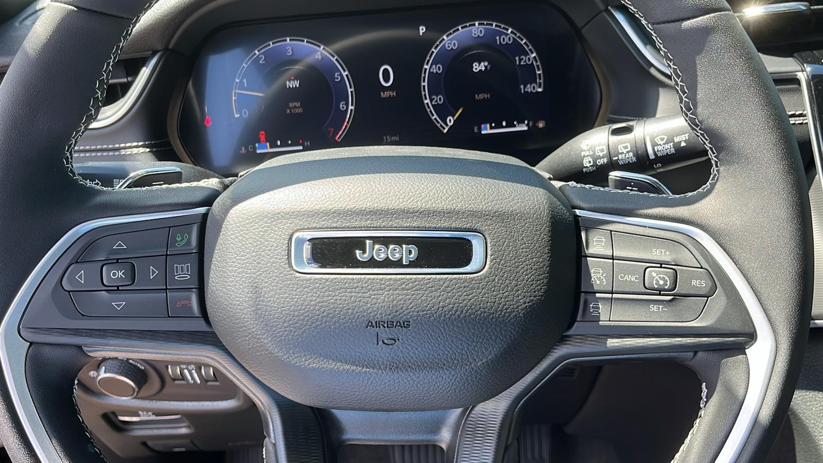 2024 Jeep Grand Cherokee Laredo X 8