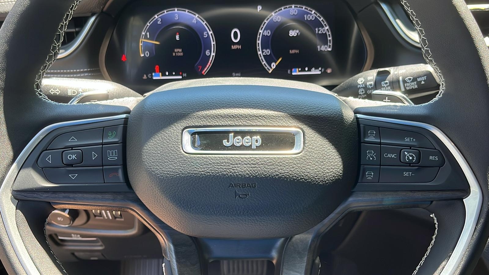 2024 Jeep Grand Cherokee Limited 8