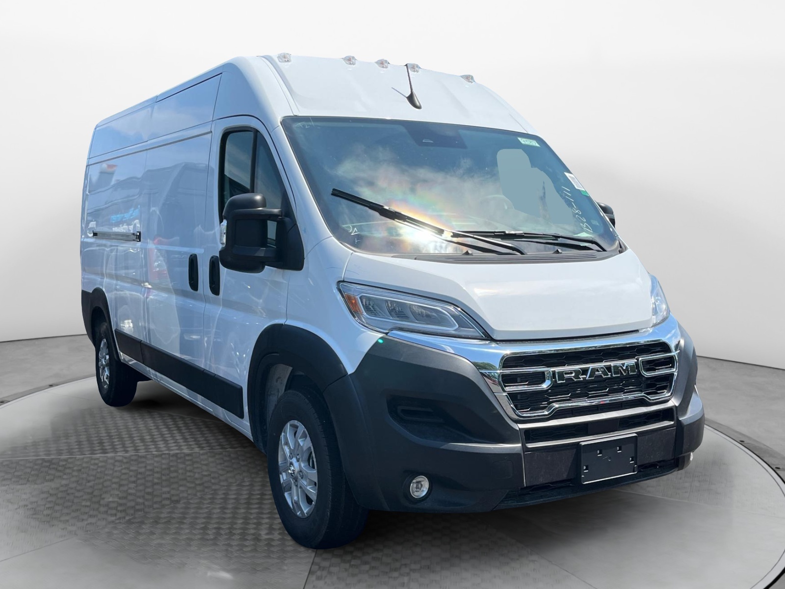 2024 Ram ProMaster SLT 1