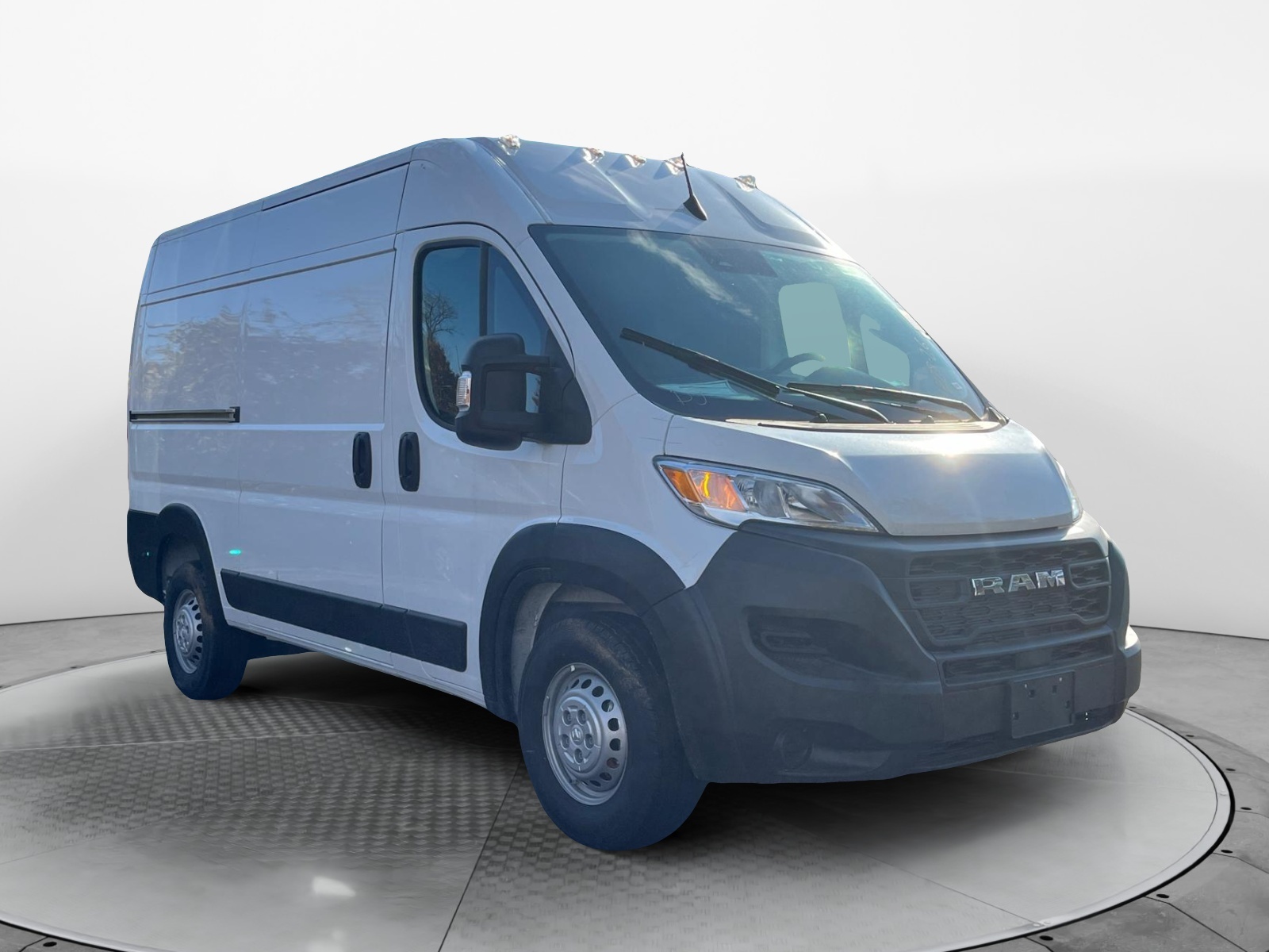 2024 Ram ProMaster Tradesman 1