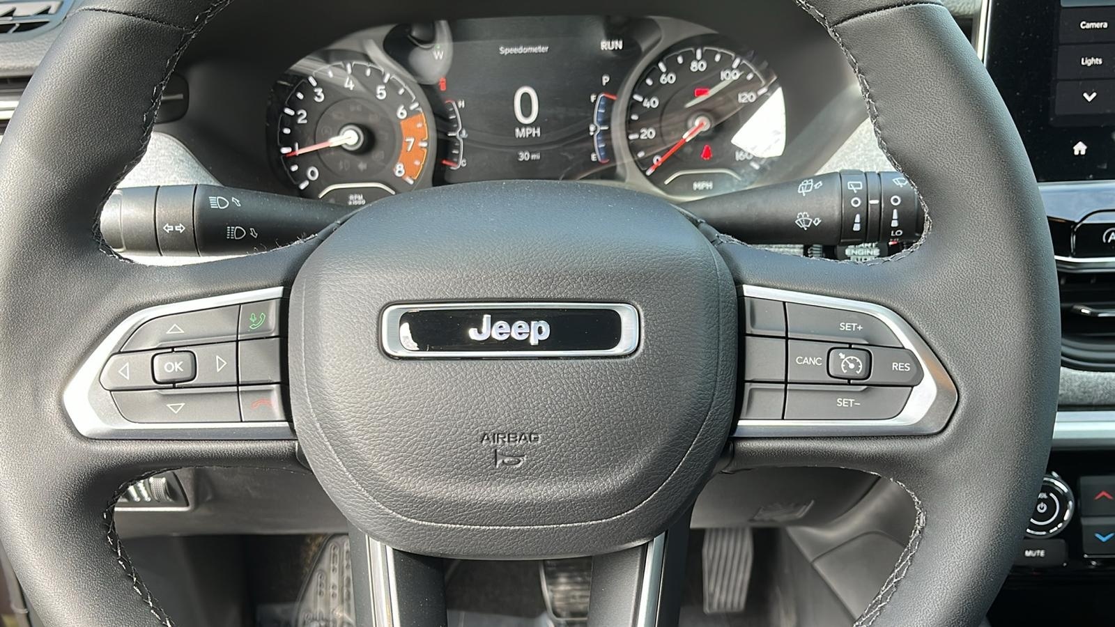 2024 Jeep Compass Latitude Lux 7